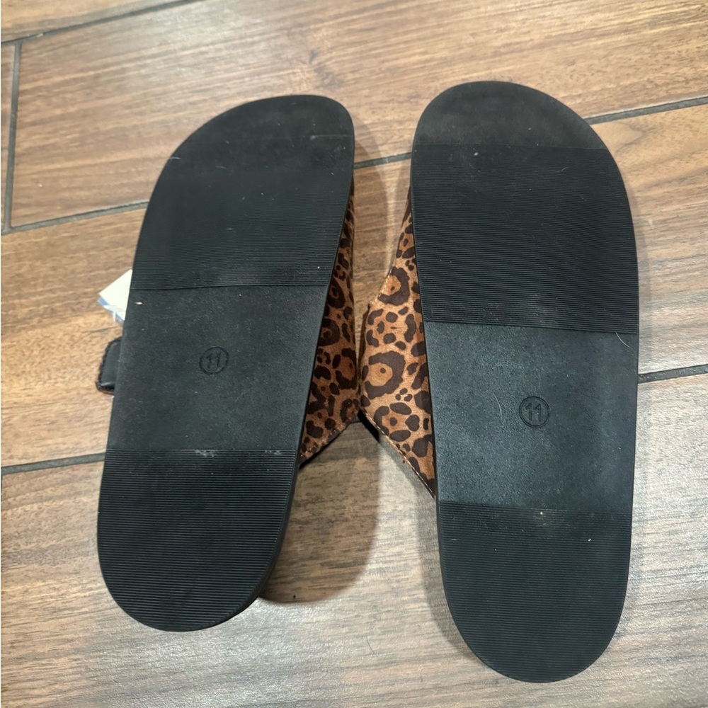 Universal Thread Collin Leopard-Print Double Buck… - image 6